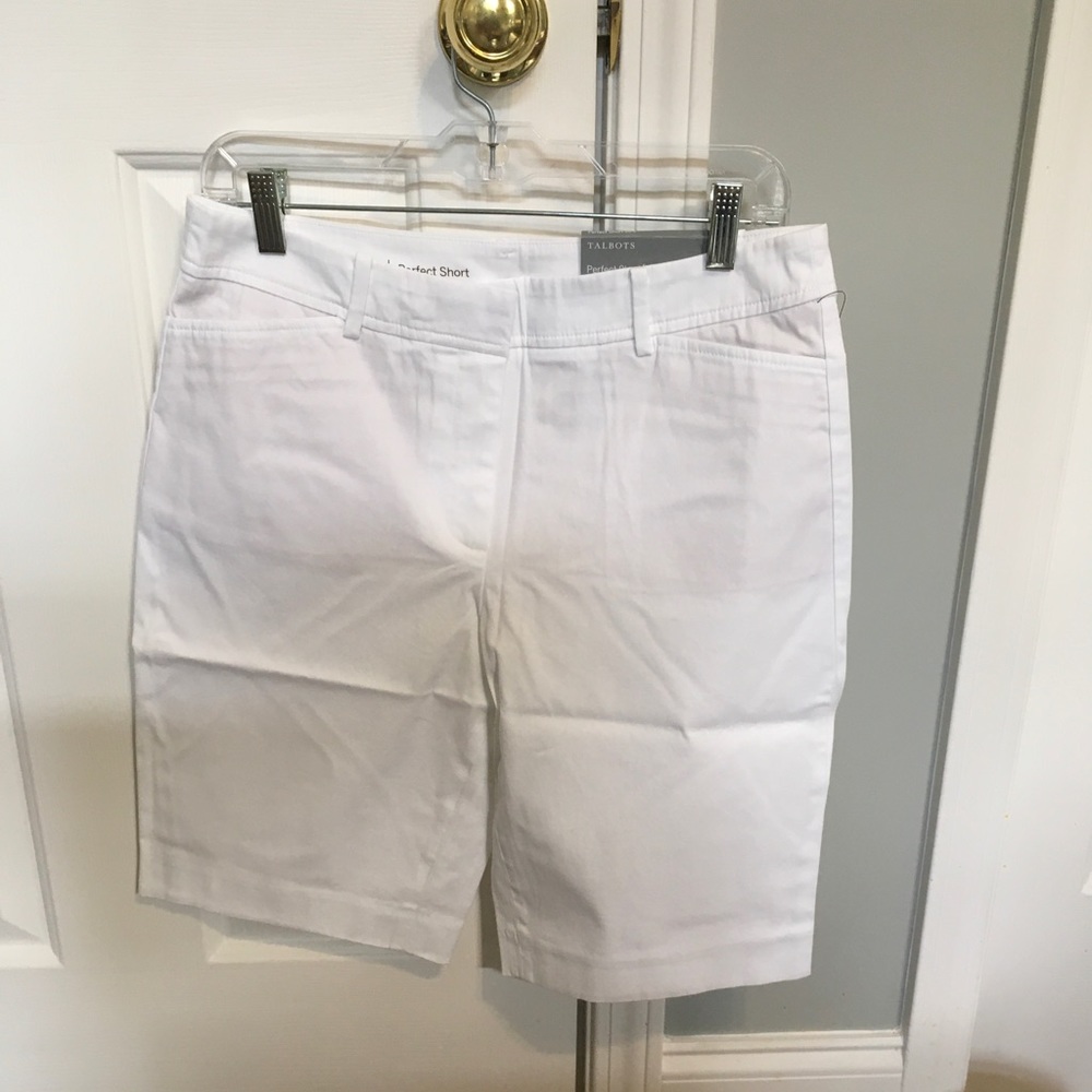 Talbots white Perfect Short 10.5” NWT